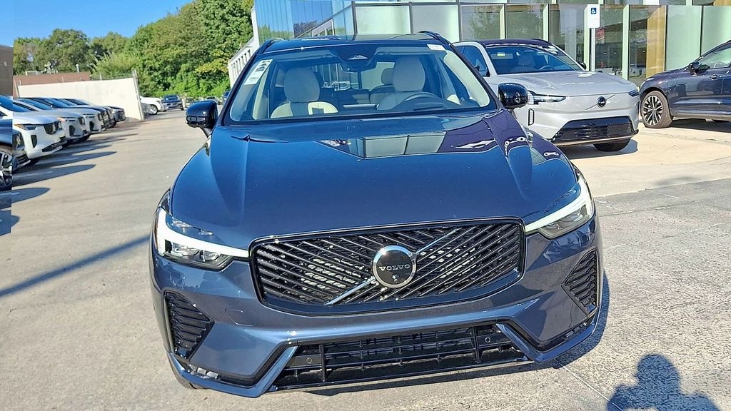 New 2026 Volvo XC60 B5 Ultra SUV