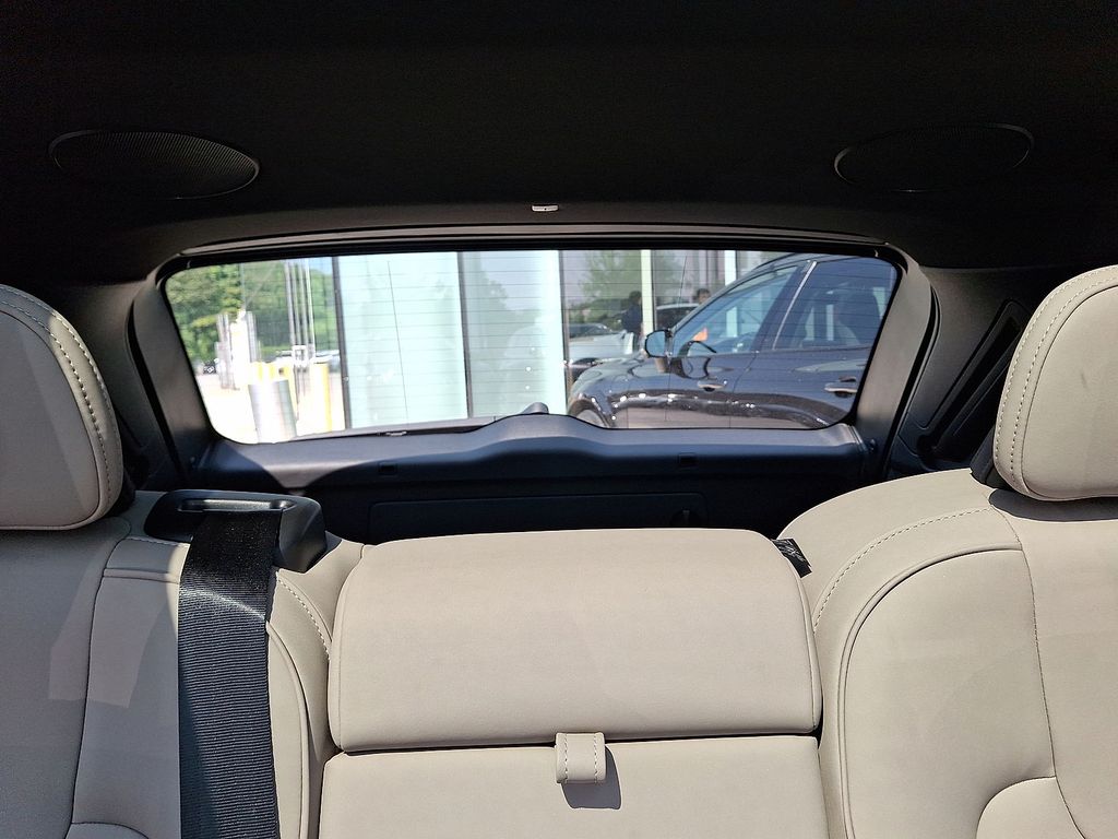 2026 Volvo XC60 Plus - Photo 13