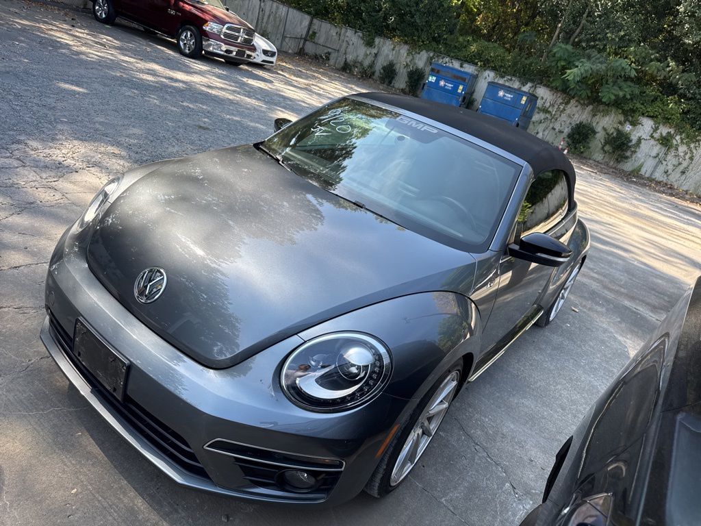 2014 Volkswagen Beetle R-Line photo 3