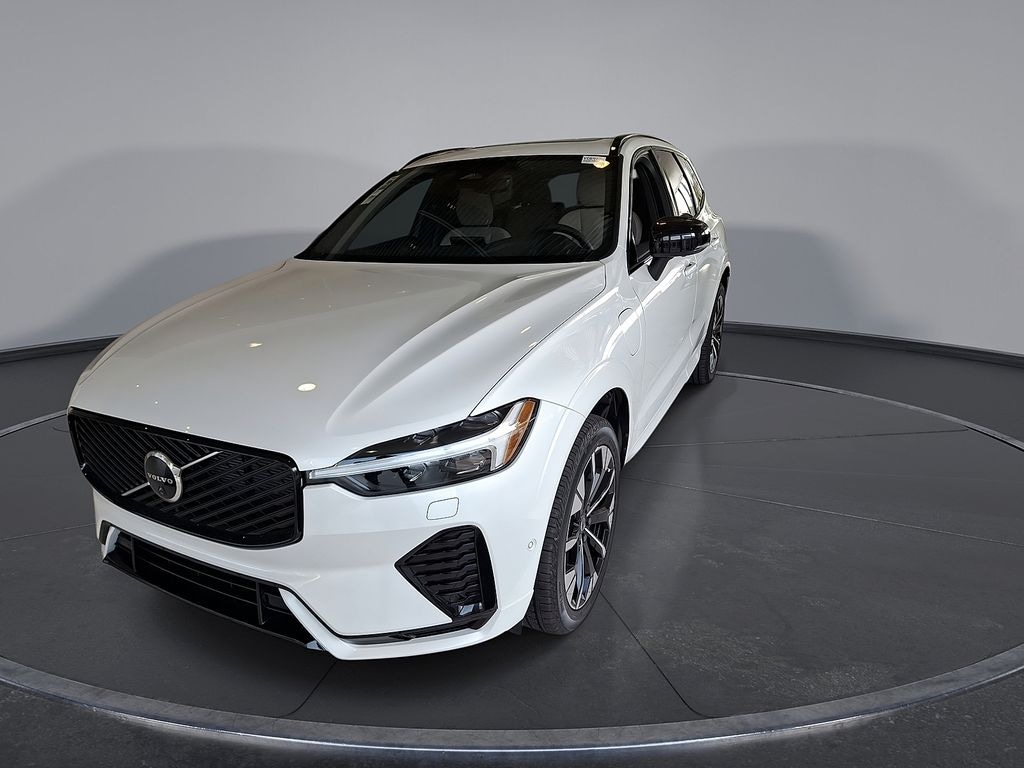 New 2026 Volvo XC60 plug-in hybrid T8 Plus SUV