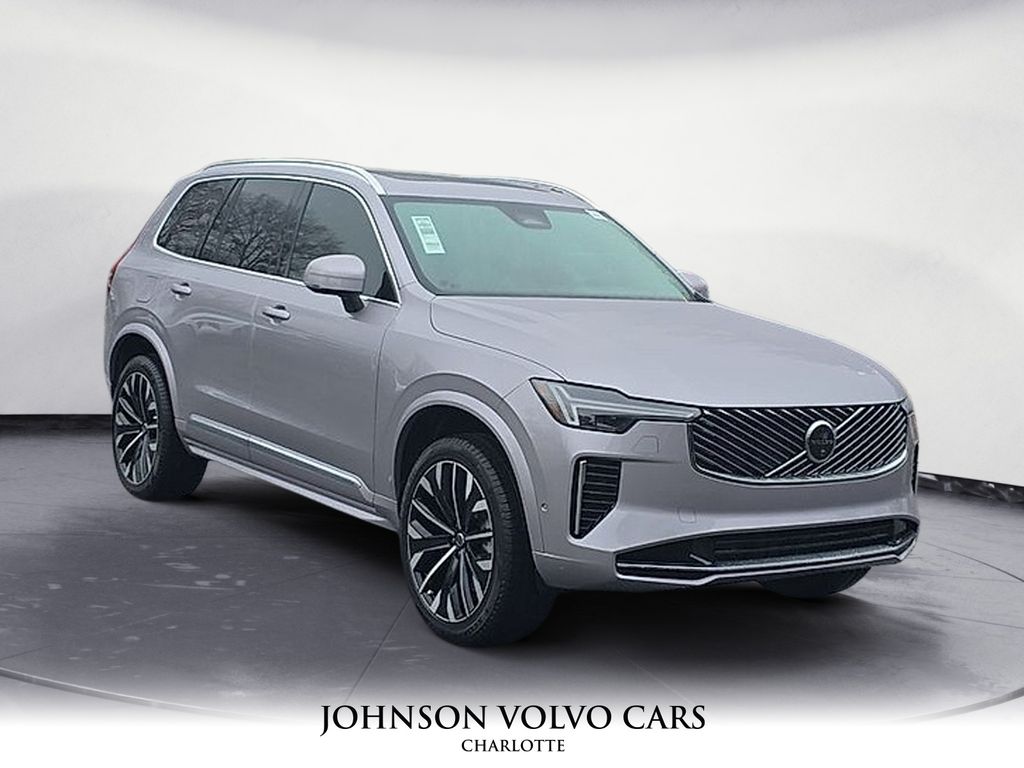 2026 Volvo XC90 Plus's photo