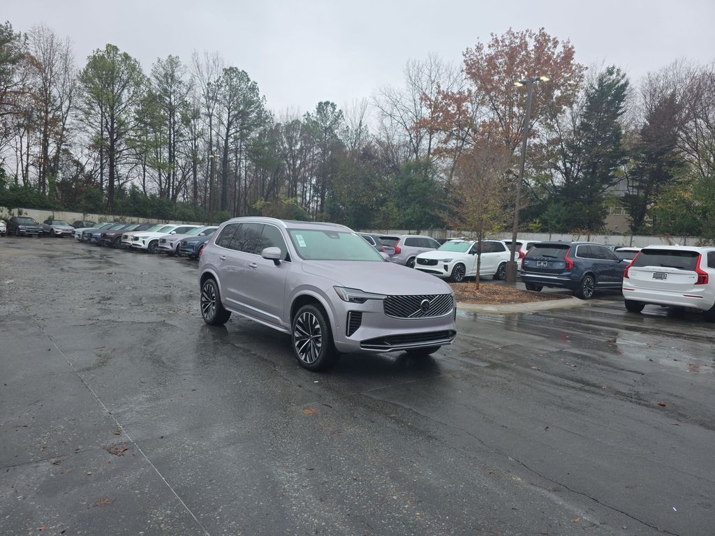 2026 Volvo XC90 Plus's photo