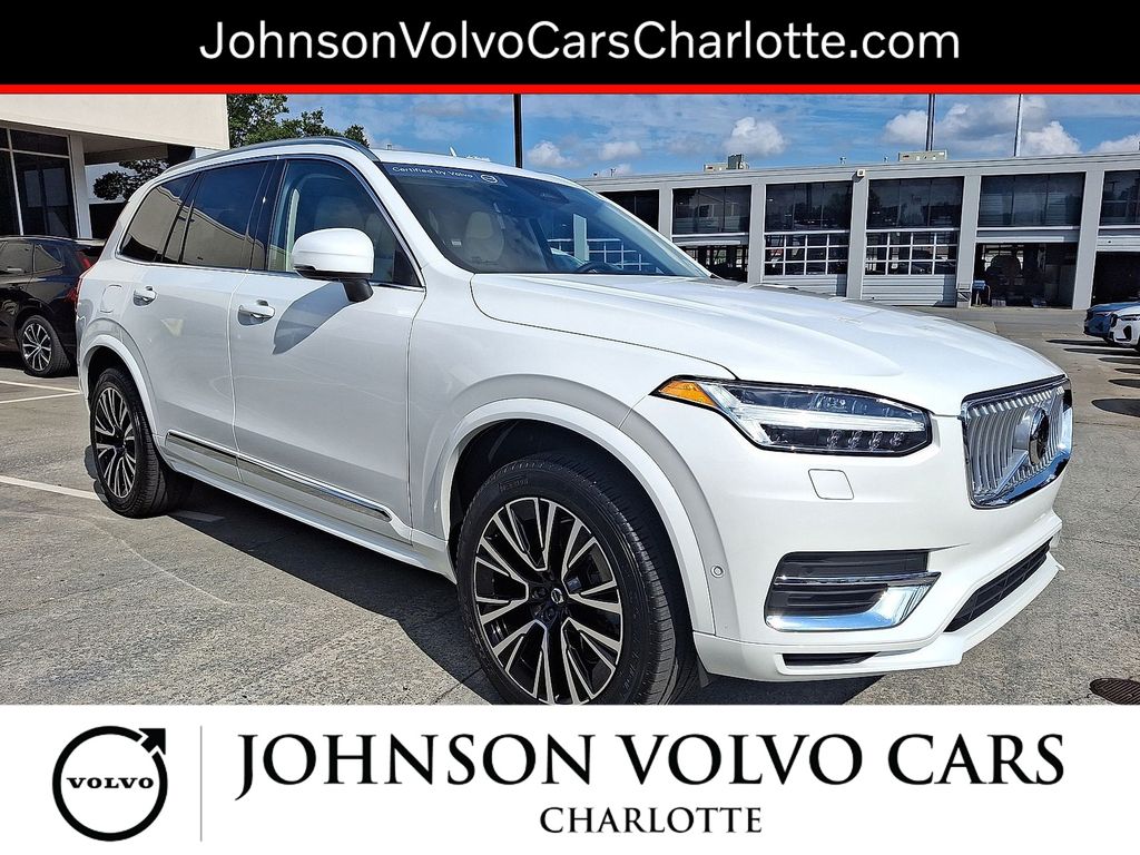2025 Volvo XC90 plug-in hybrid T8 Plus 7-Seater