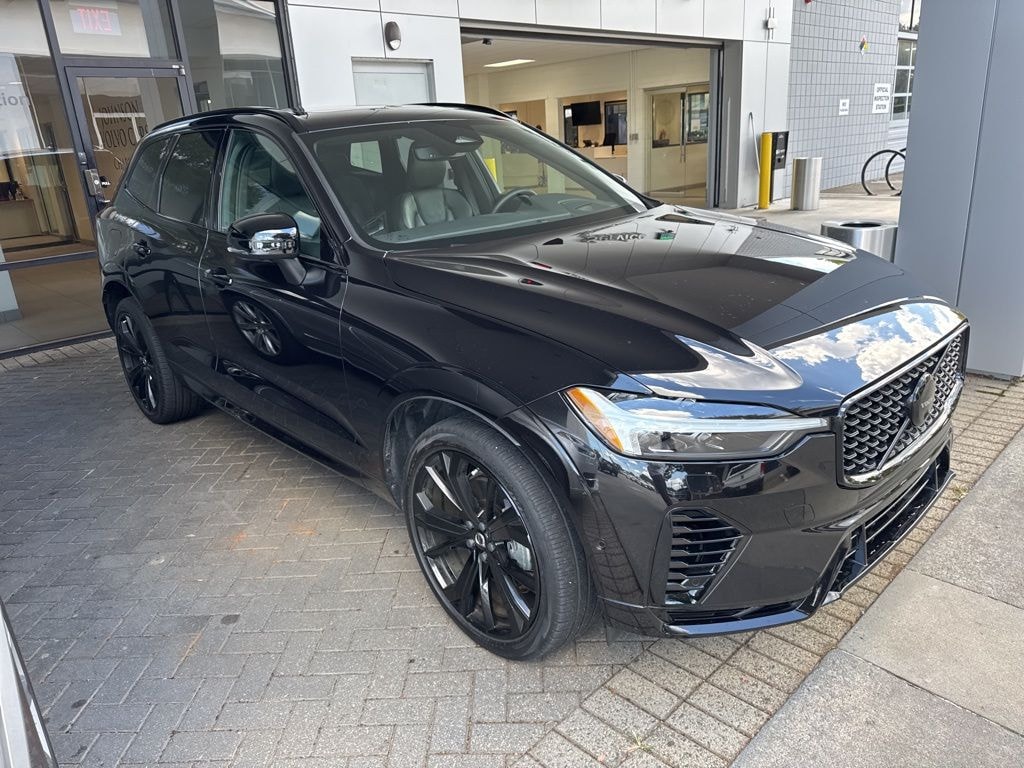 Certified 2024 Volvo XC60 plug-in hybrid T8 Ultimate Black Edition SUV