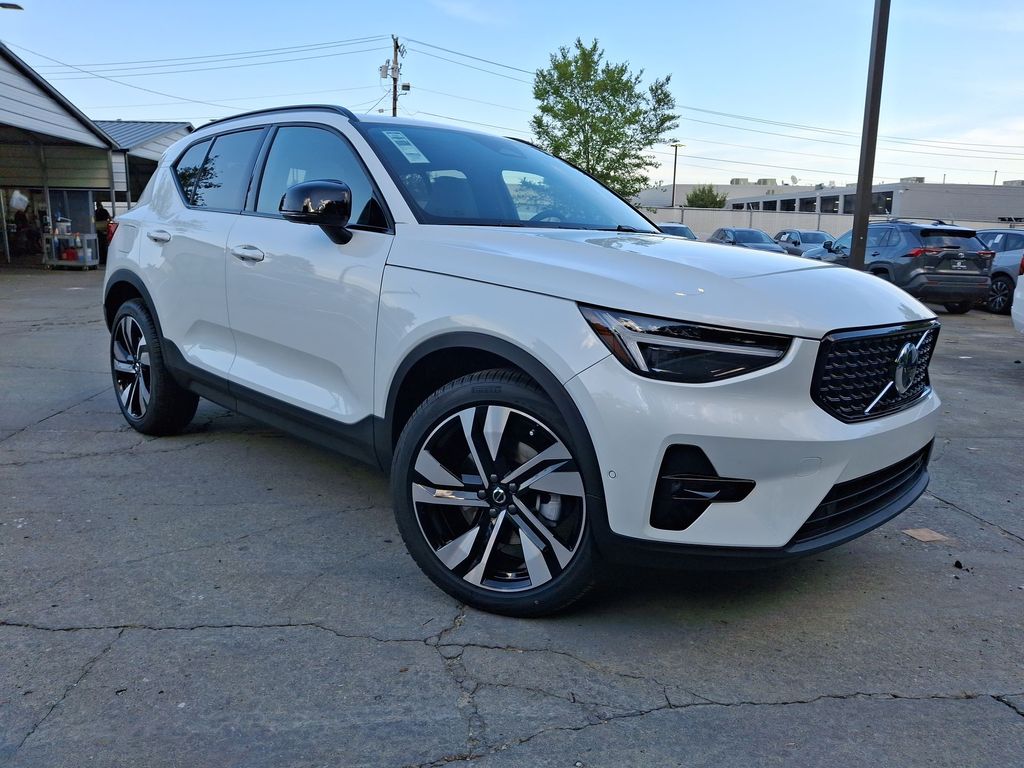 2026 Volvo XC40 Ultra's photo