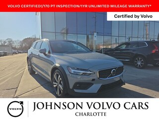 2025 Volvo V60 Cross Country B5 Plus I-4 cyl All-Wheel Drive