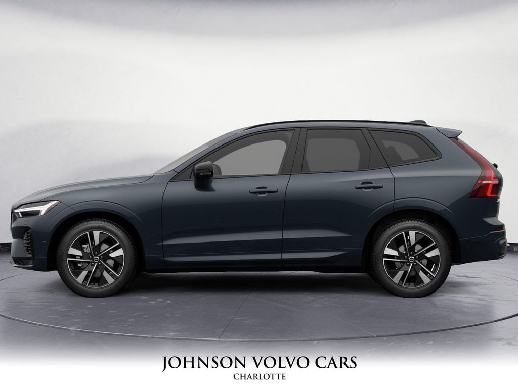 2026 Volvo XC60 B5 Plus photo 2