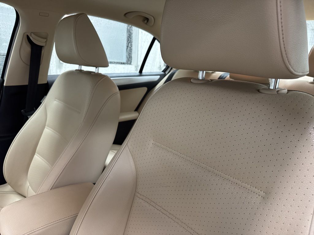 2014 Volkswagen Jetta 1.8T SE photo 4