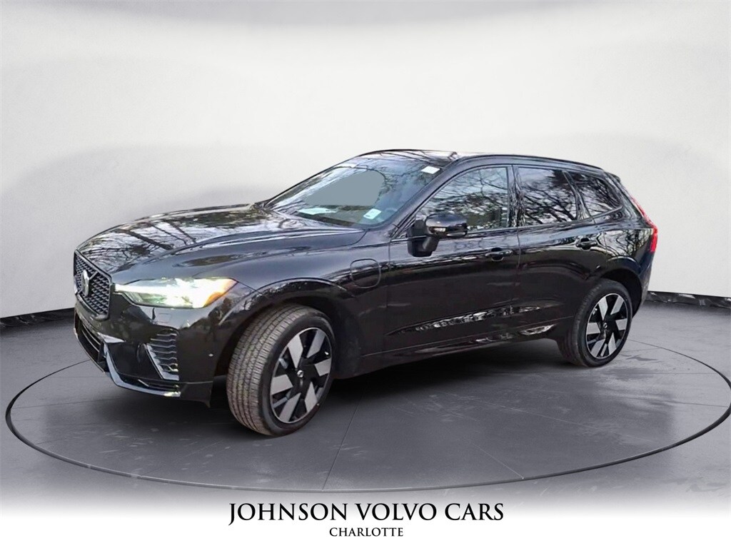 2025 Volvo XC60 Recharge T8 Plus photo 4