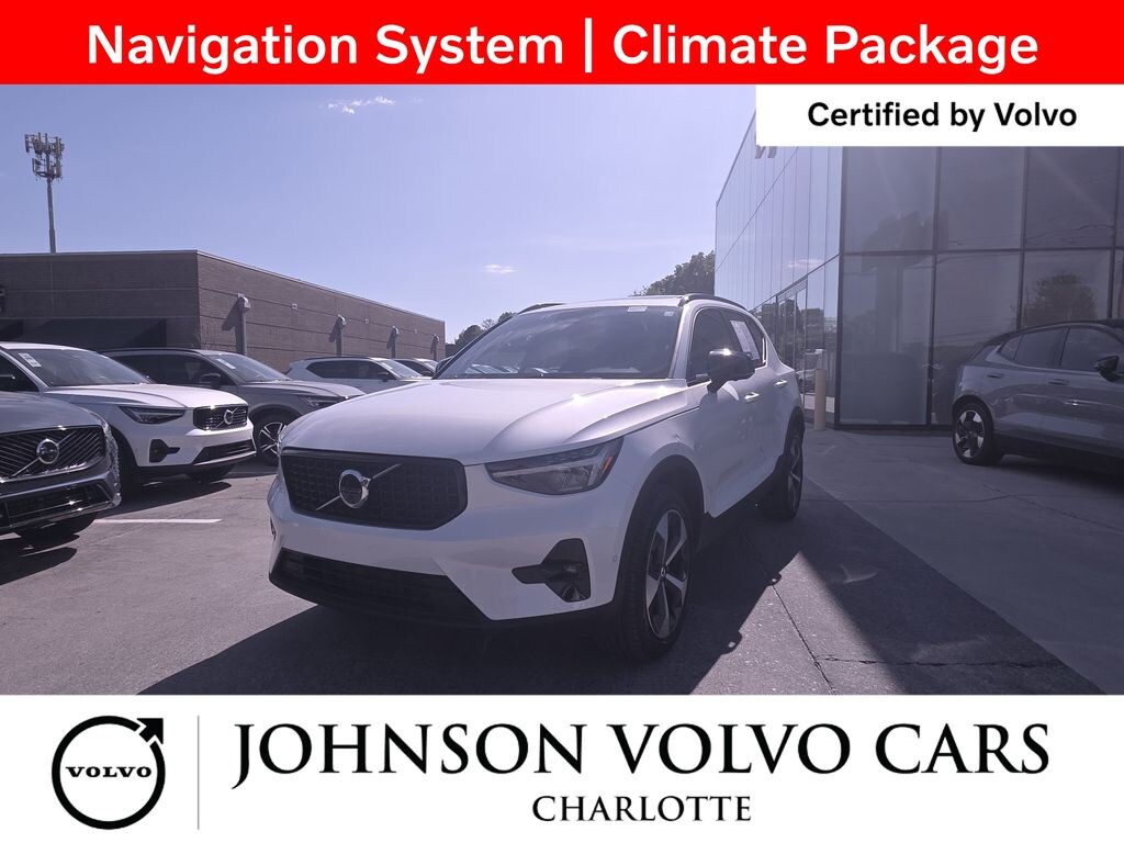 Used 2025 Volvo XC40 B5 Plus Dark Theme SUV