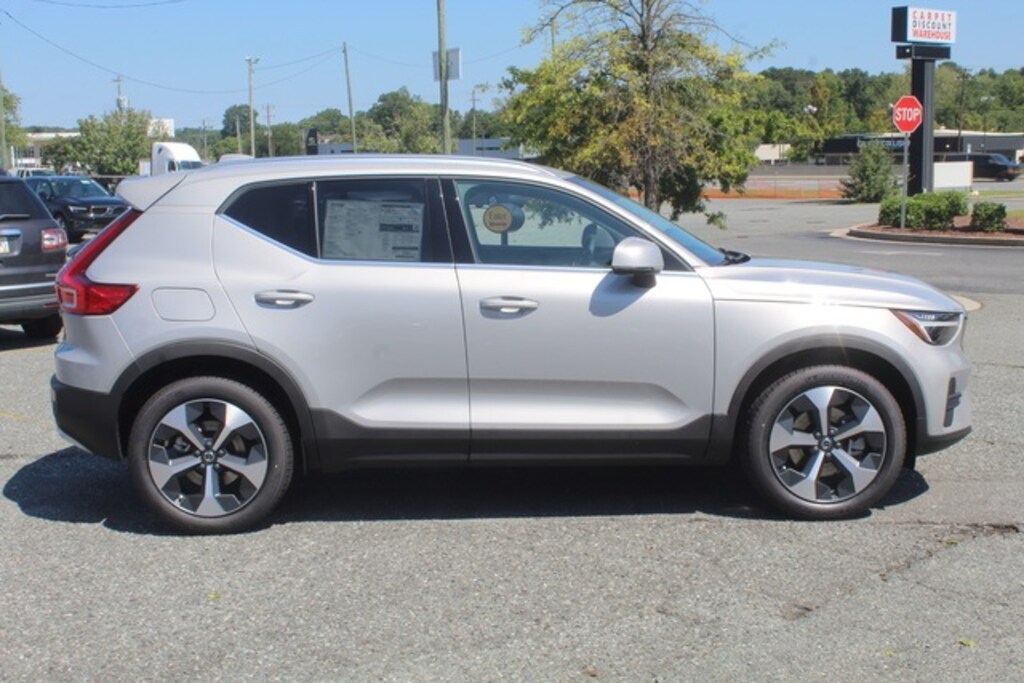 Used 2024 Volvo XC40 B5 AWD For Sale at Johnson Volvo Cars Charlotte