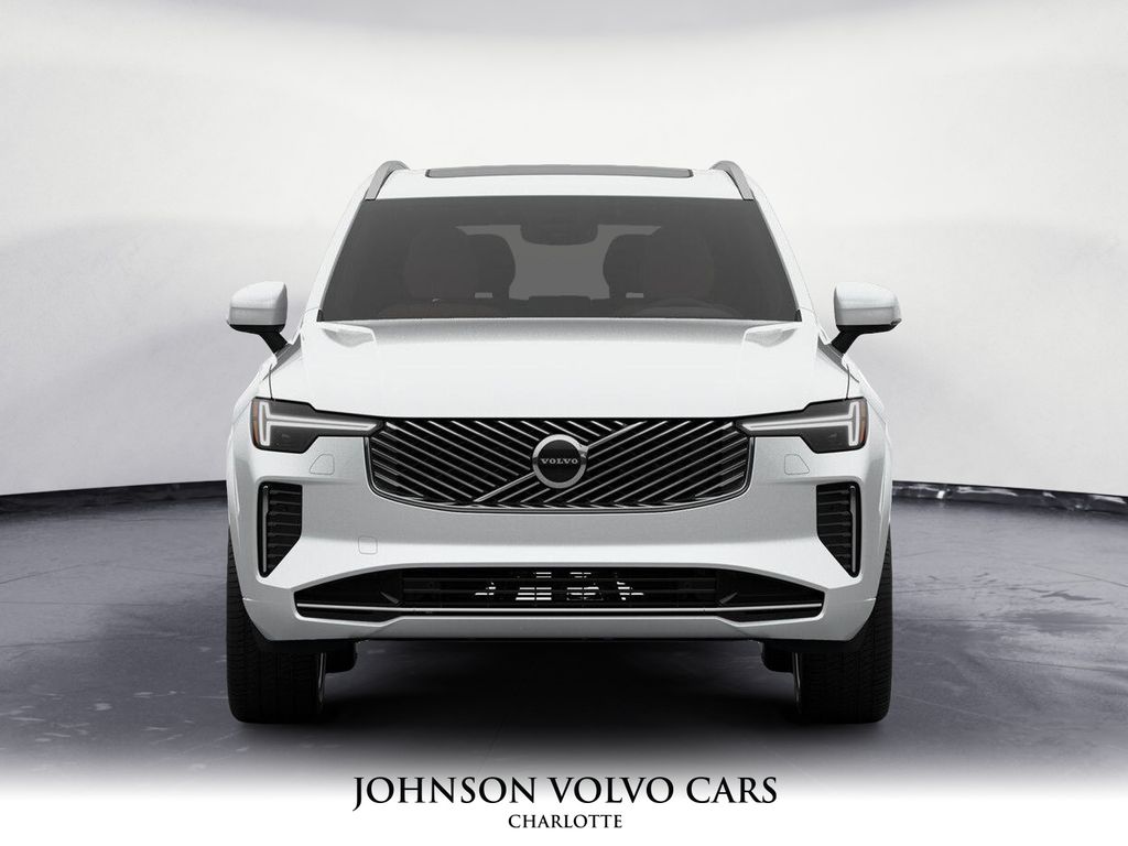 2026 Volvo XC90 Core photo 2