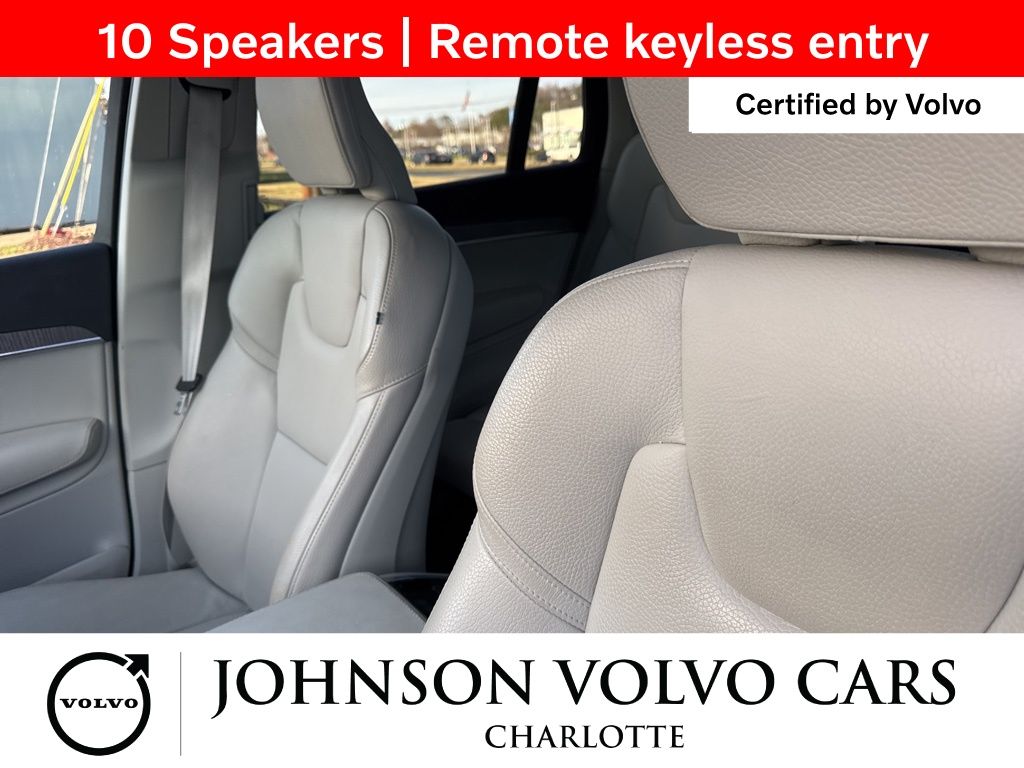 2023 Volvo XC90 AWD Plus photo 2