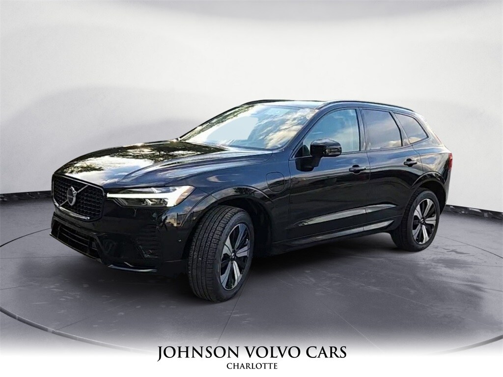 2025 Volvo XC60 Hybrid T8 Plus photo 4