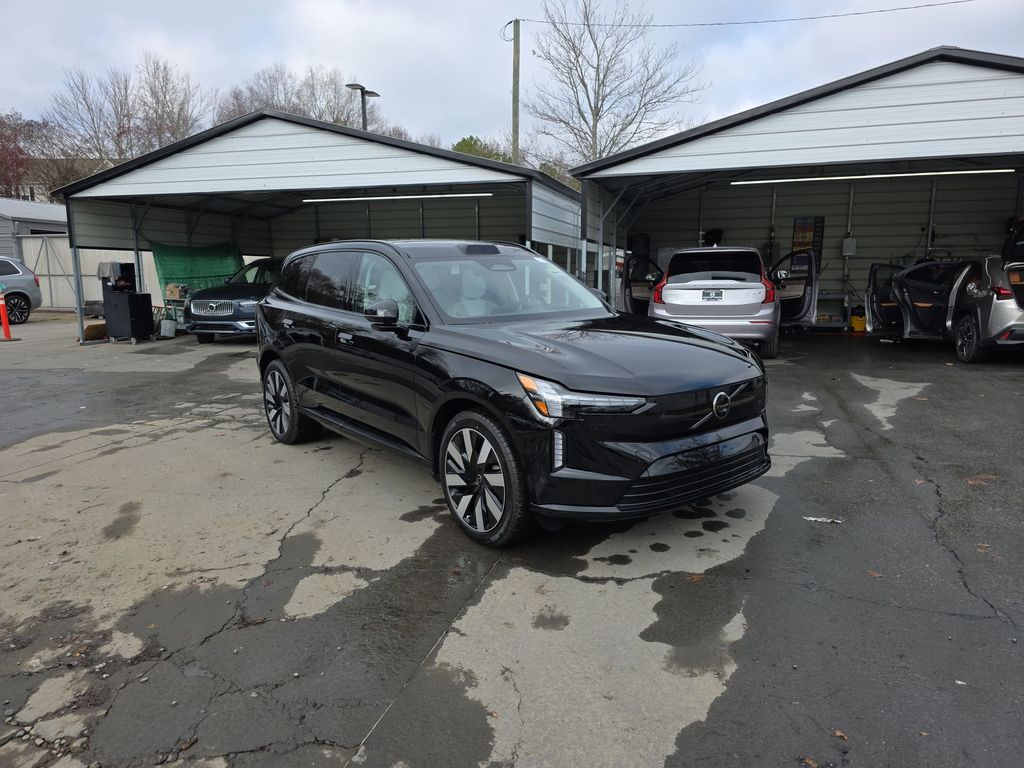 2025 Volvo EX90 Ultra's photo
