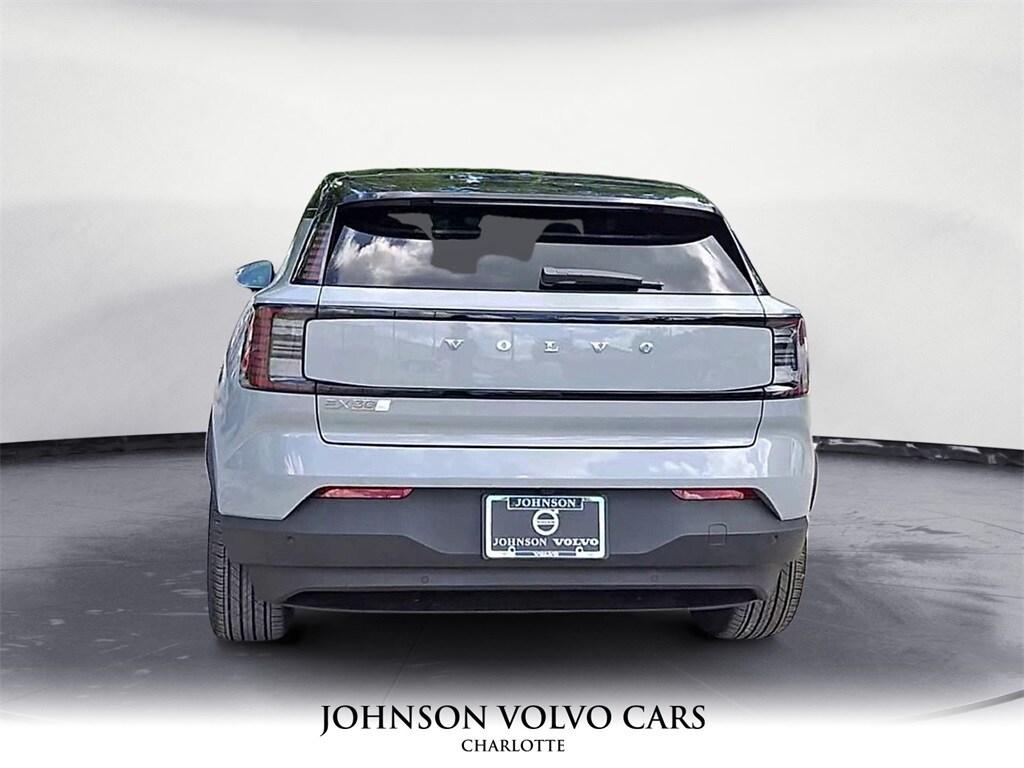 2025 Volvo EX30 Plus photo 3