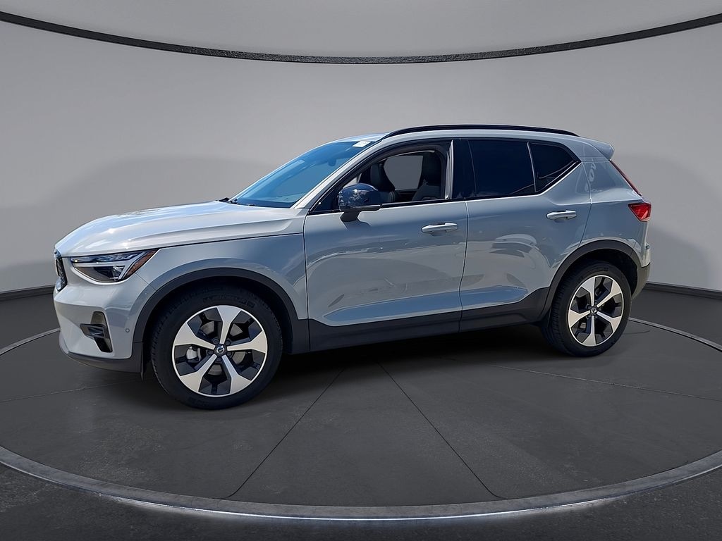 Certified 2026 Volvo XC40 B5 Plus SUV