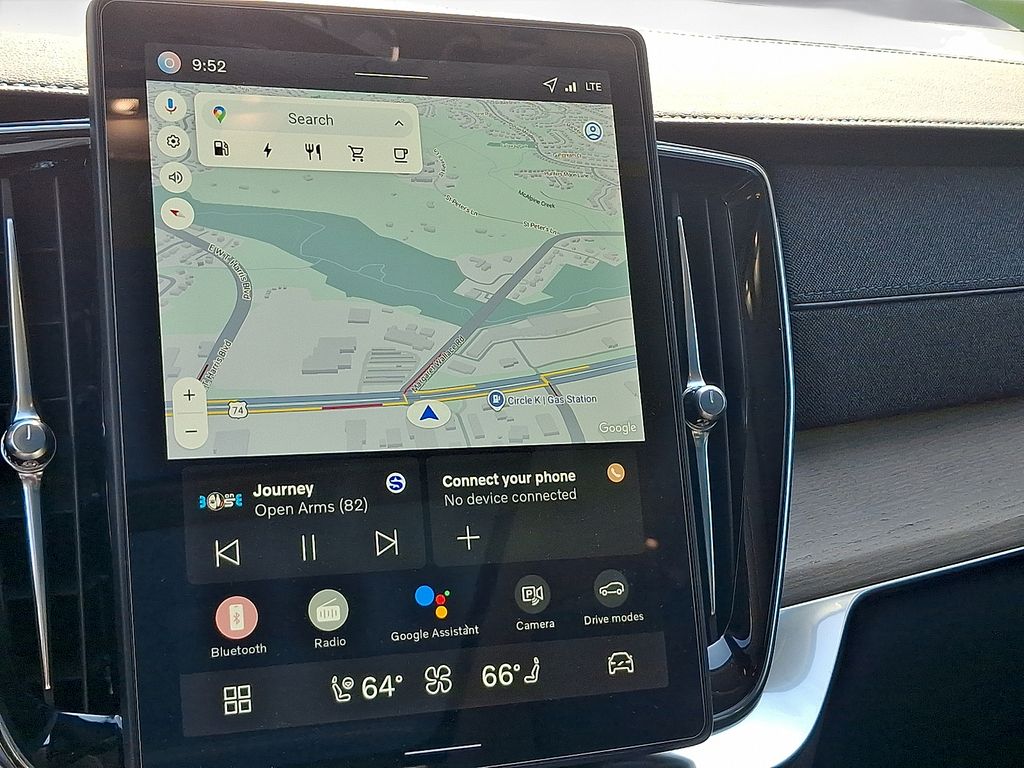 2026 Volvo XC90 Plus - Photo 22