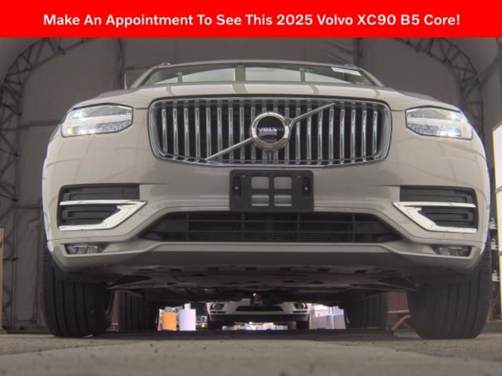 Used 2025 Volvo XC90 B5 Core SUV