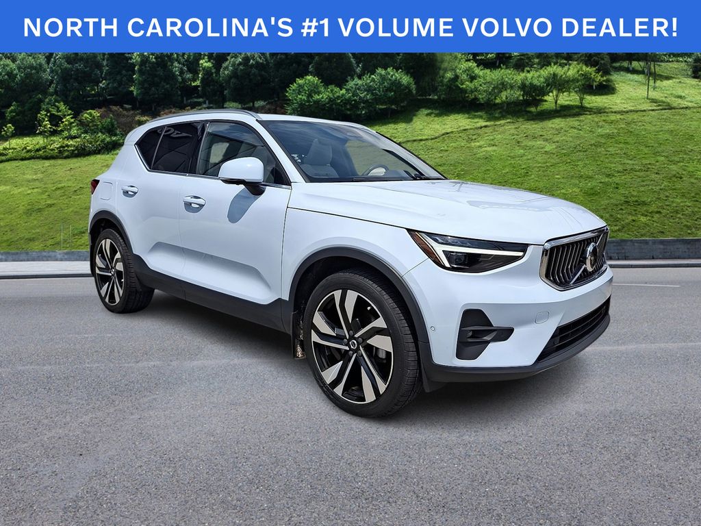 2024 Volvo XC40