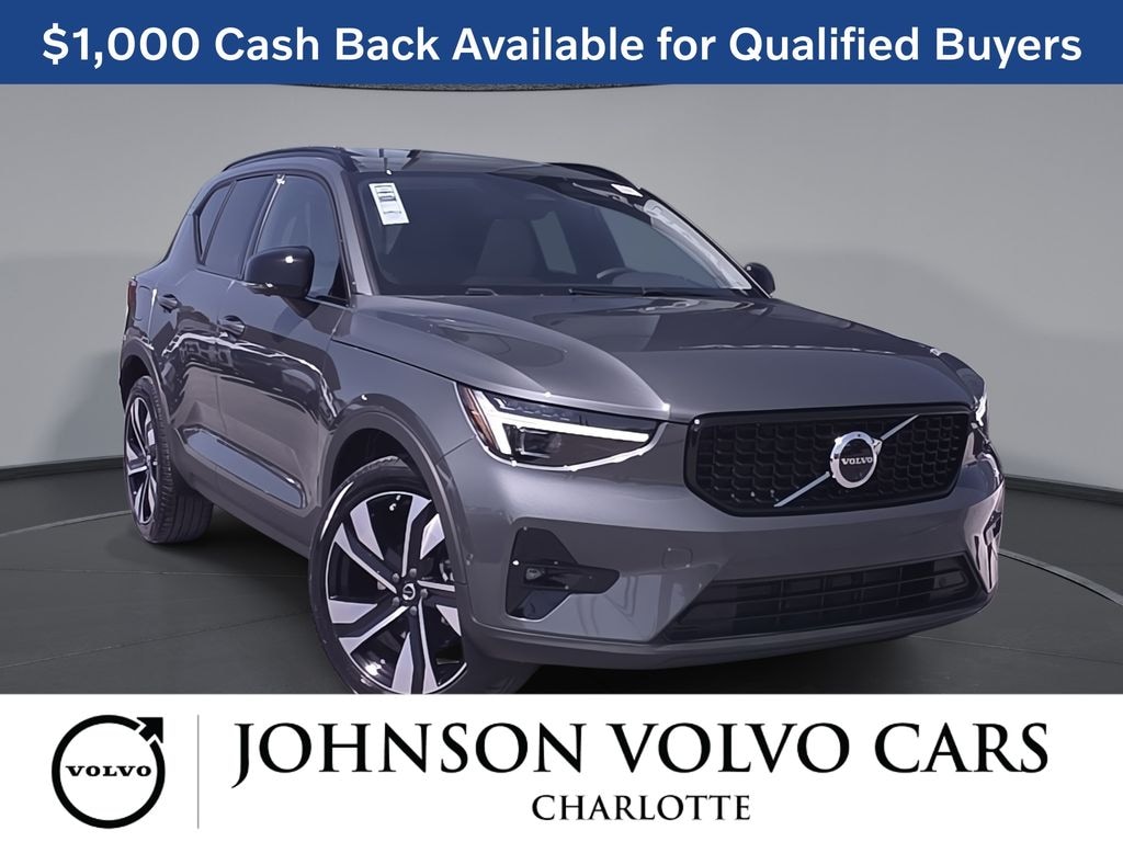 New 2026 Volvo XC40 B5 Ultra SUV