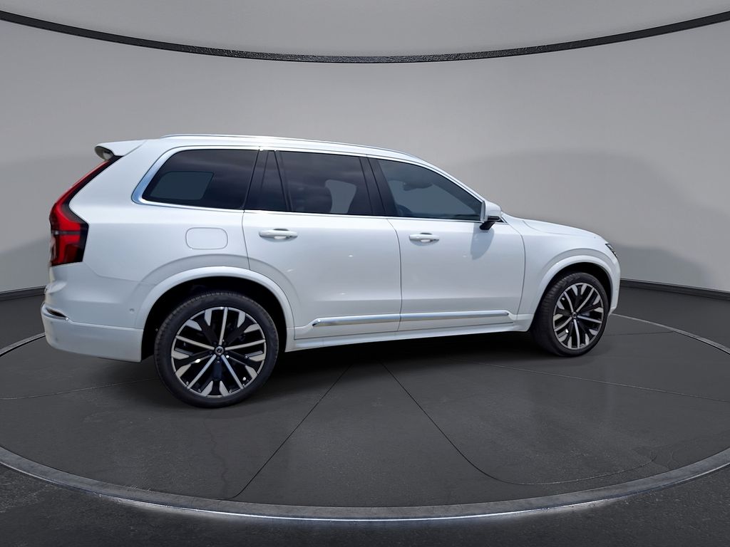 2026 Volvo XC90 Plus - Photo 7