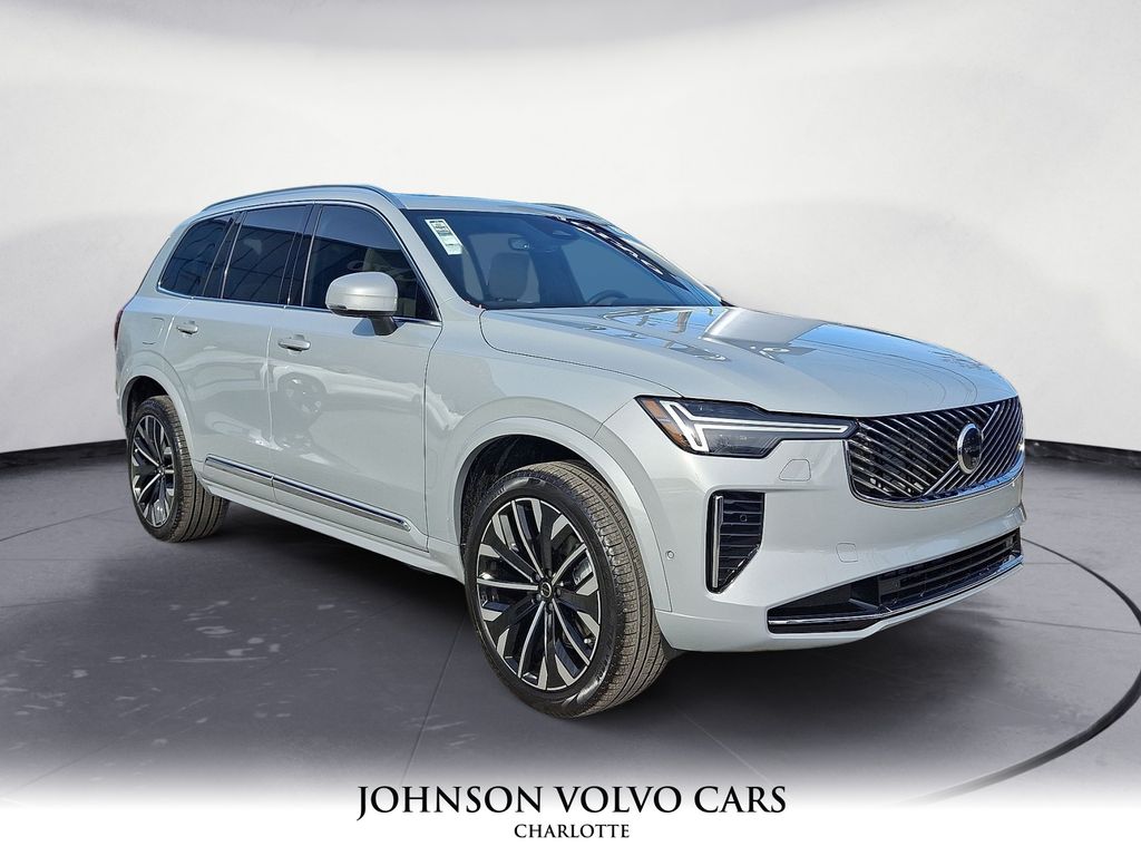 2026 Volvo XC90 Plus's photo