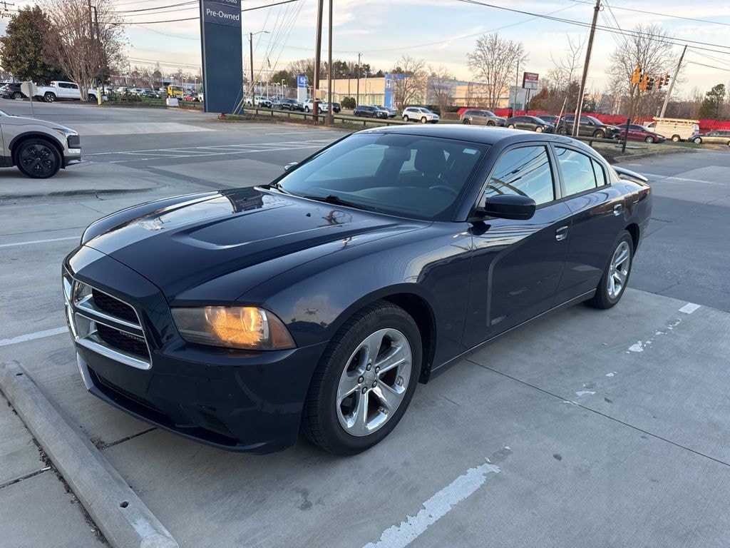 Used 2012 Dodge Charger SE Sedan