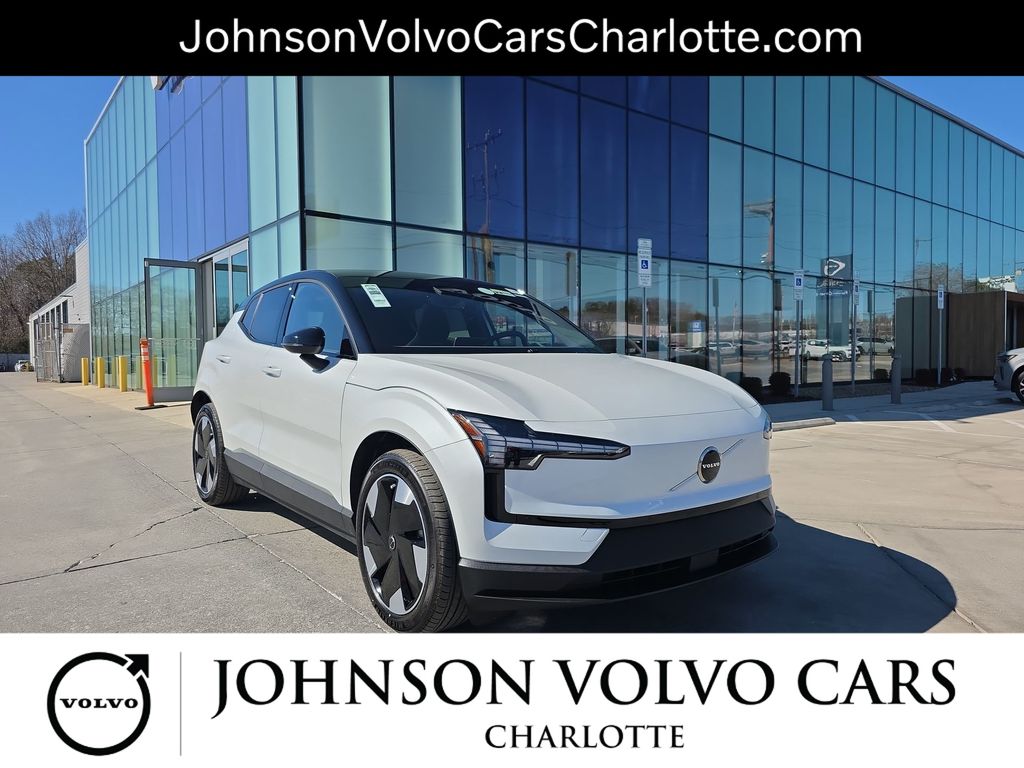 2025 Volvo EX30 Twin Motor Performance Plus's photo
