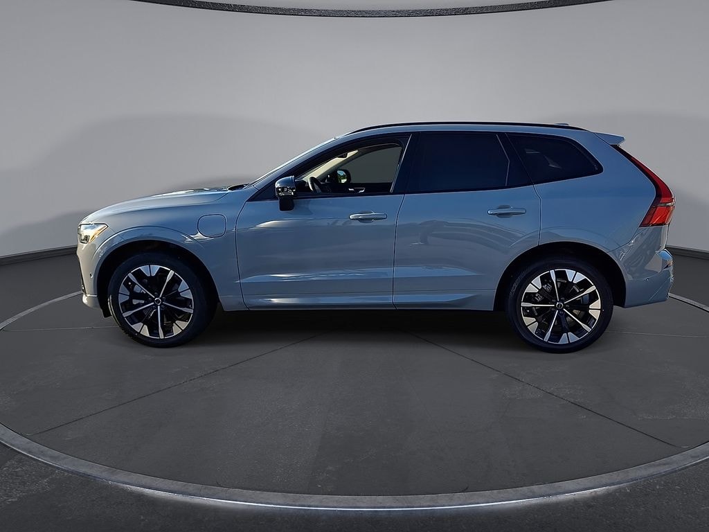 New 2026 Volvo XC60 plug-in hybrid T8 Plus SUV