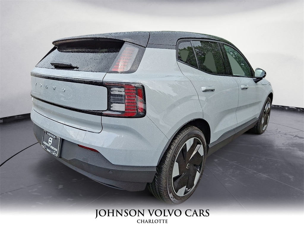 2025 Volvo EX30 Plus - Photo 12