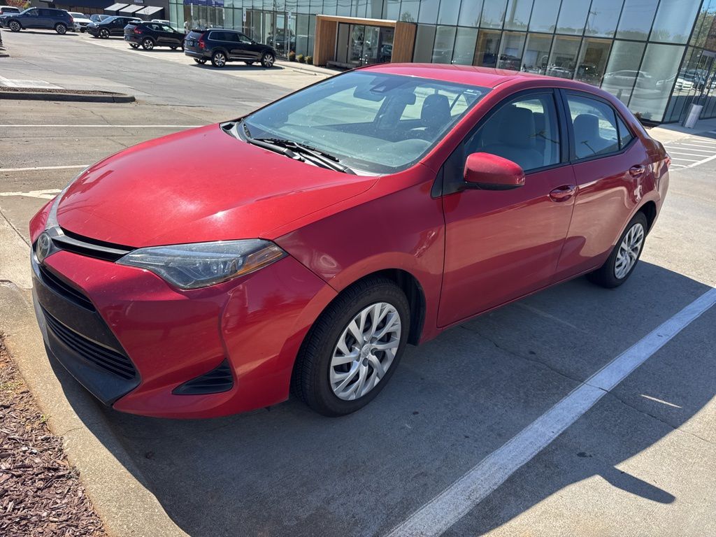 2019 Toyota Corolla L photo 2