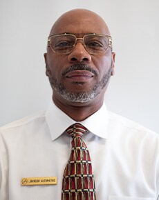 Staff member Ralph Rolle from f829bfdba07e