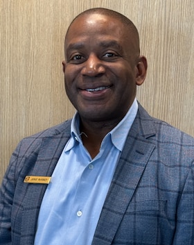 Staff member Jamar Mckinney from 7ffe74796246