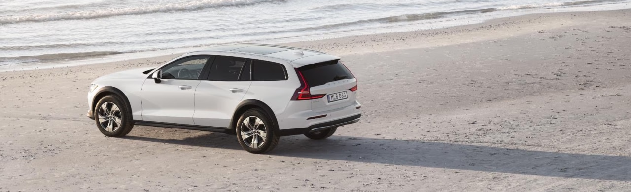 Can%20the%20Volvo%20V60%20Cross%20Country%20Handle%20Your%20Workweek%20and%20Weekend%20Adventures%3F.png