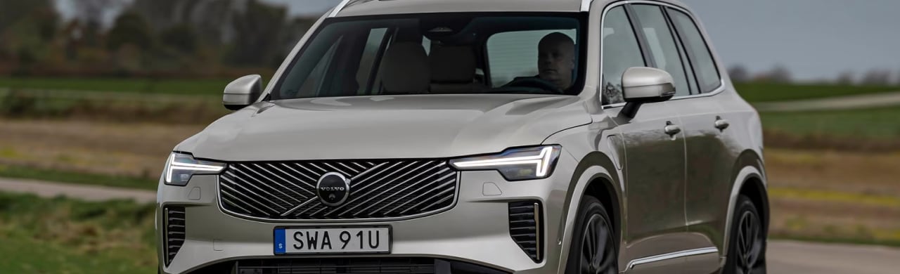 2027%20Volvo%20XC90%20B6%20for%20Touring%20Performers%20and%20Their%20Gear.jpg
