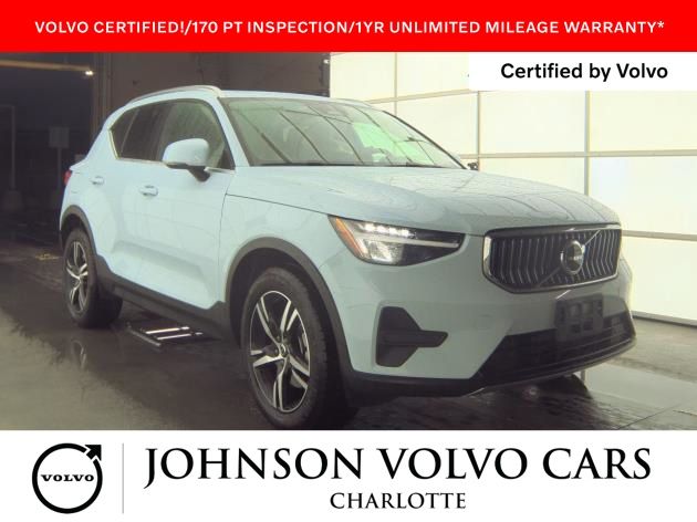 2025 Volvo XC40 B5 Core Bright AWD's photo