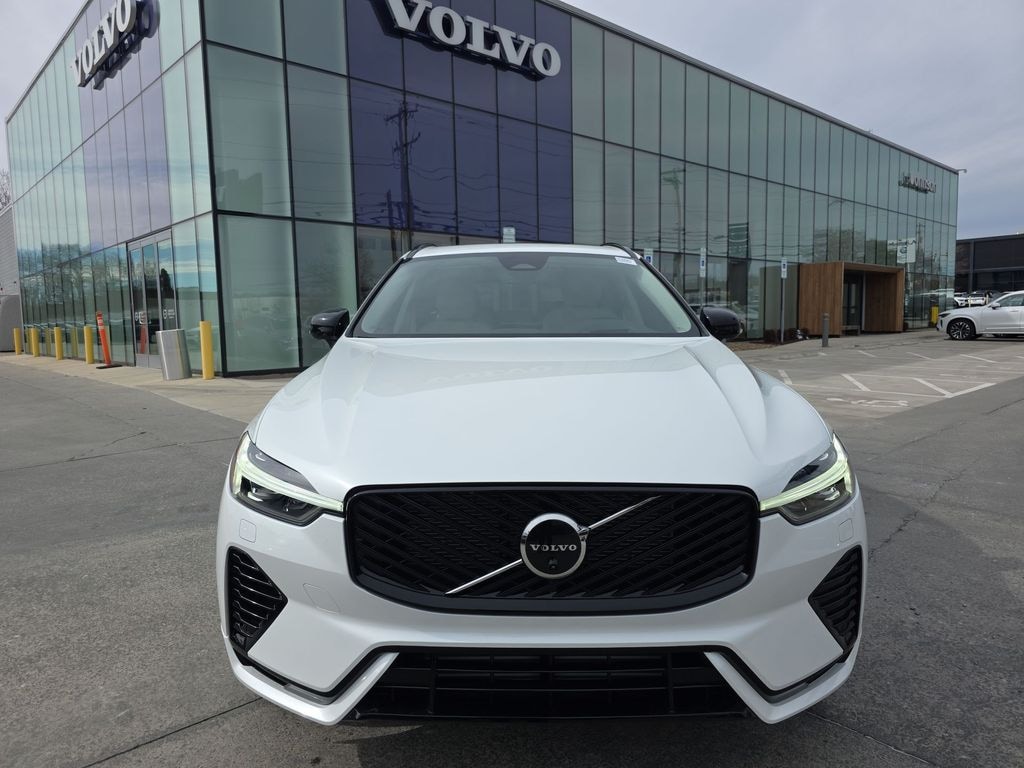 New 2026 Volvo XC60 plug-in hybrid T8 Ultra SUV
