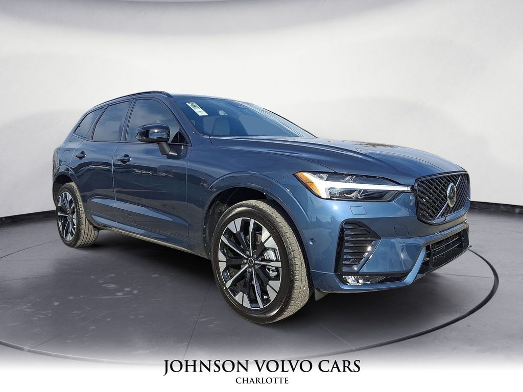 2026 Volvo XC60 Plus's photo