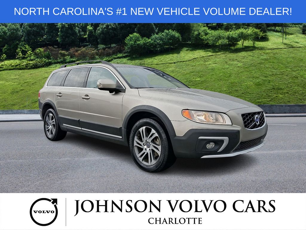 2015 Volvo XC70 T5 Drive-E FWD Premier's photo