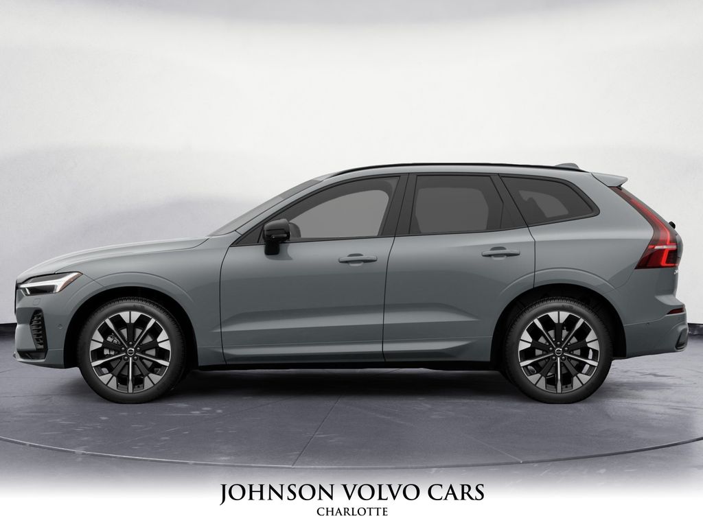 2026 Volvo XC60 B5 Plus photo 2