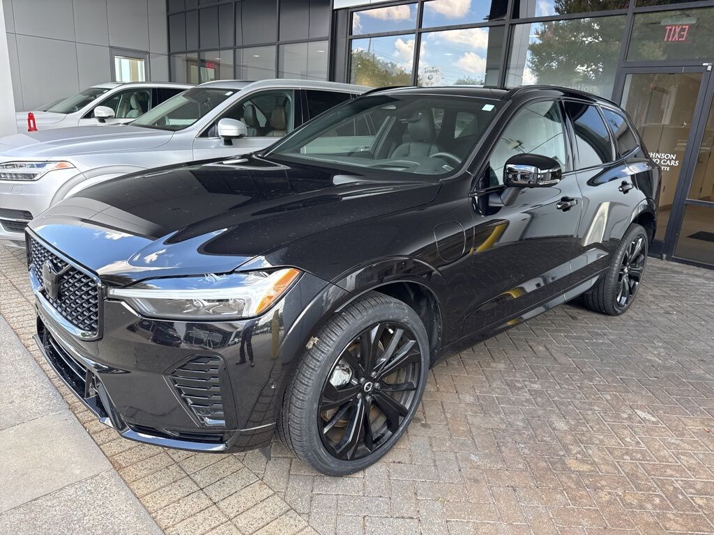 Certified 2024 Volvo XC60 plug-in hybrid T8 Ultimate Black Edition SUV