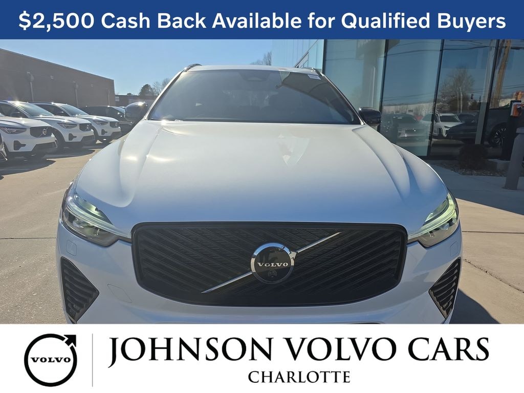 New 2026 Volvo XC60 B5 Plus SUV