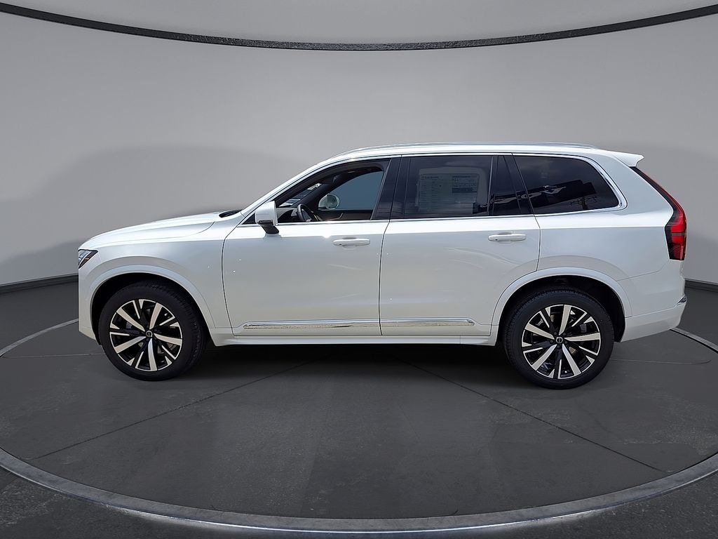 New 2026 Volvo XC90 B5 Core SUV