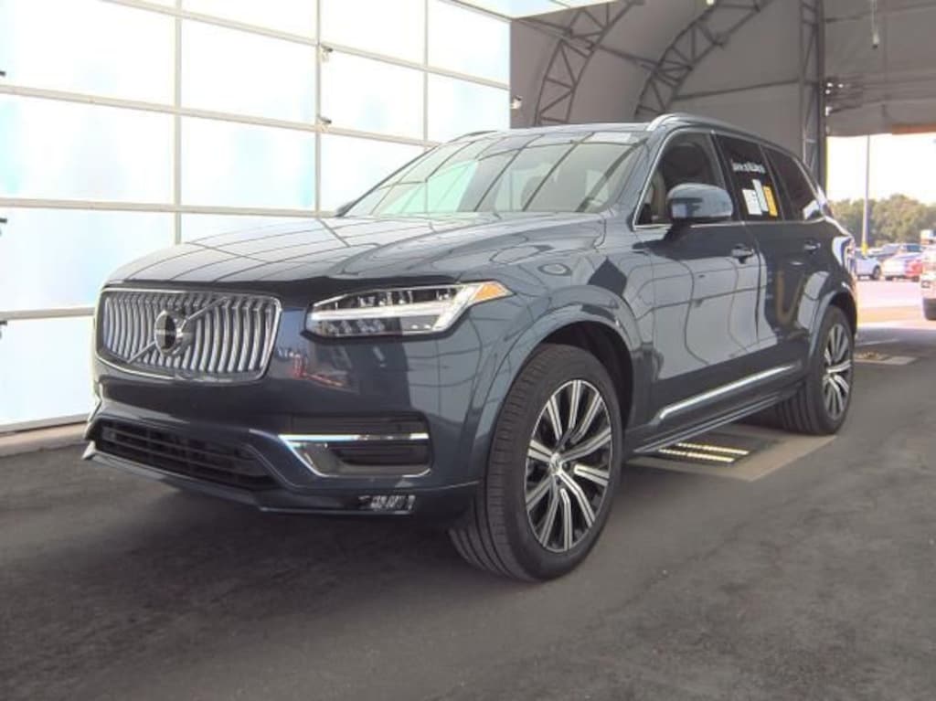 Certified 2025 Volvo XC90 B5 Core SUV