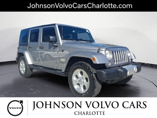2014 Jeep Wrangler Unlimited Sahara 4x4 V-6 cyl 4x4
