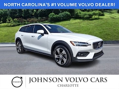 2026 Volvo V60 Cross Country B5 Plus AWD Wagon