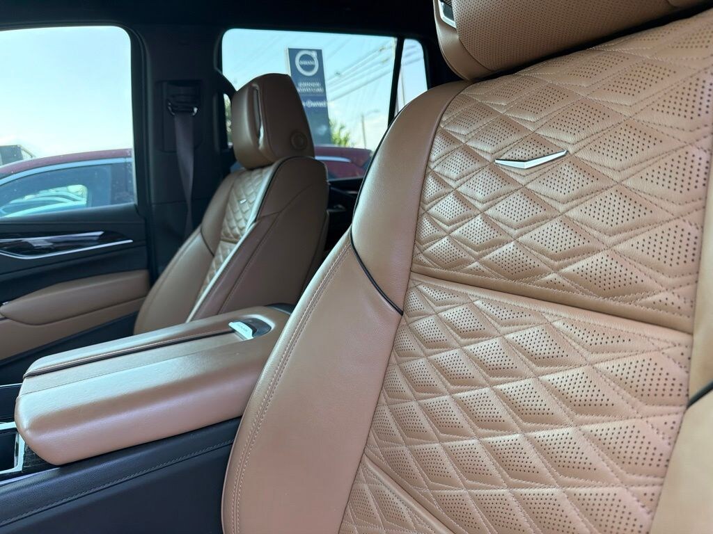 Used 2023 CADILLAC Escalade Premium Luxury SUV