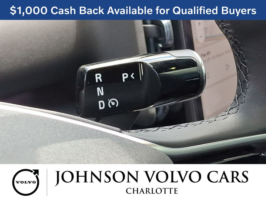 2025 Volvo EX30 Plus - Photo 7