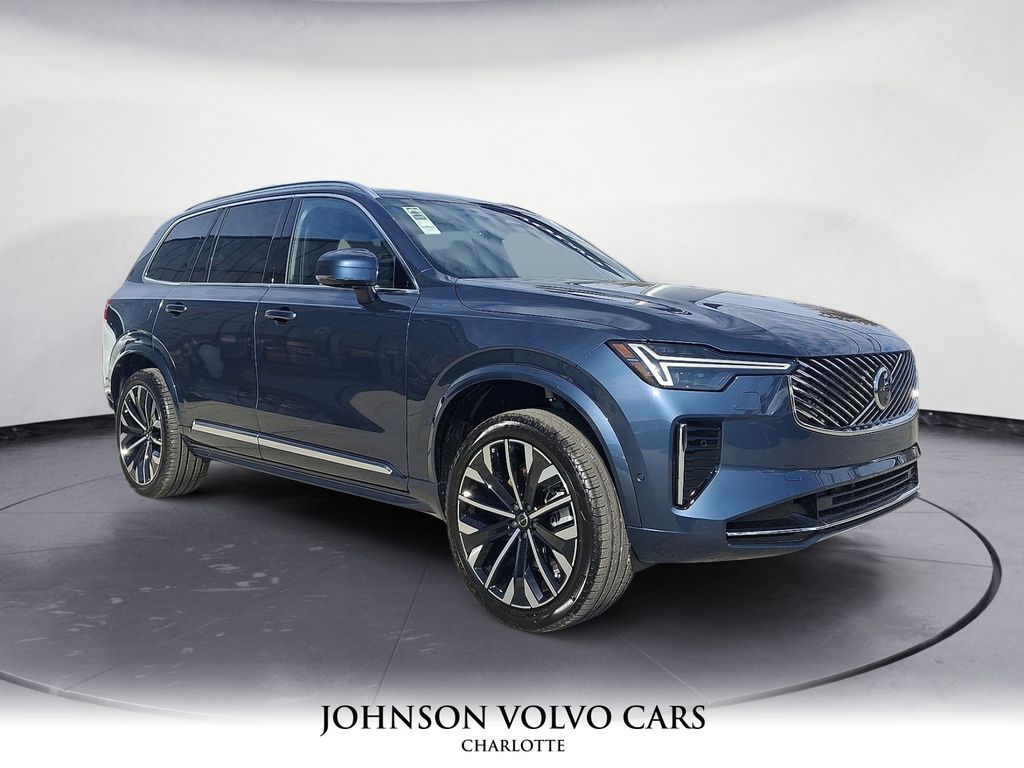 2026 Volvo XC90 Plus's photo